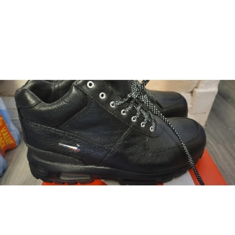 Nike Black Men's Boots